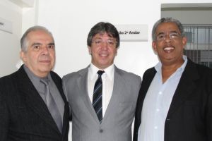 Novidades: Dr. Carlos Adolpho, Dr. AntÃ´nio Jorge e Pe. Leles da Silva