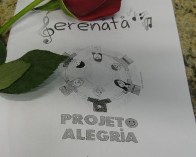  Projeto Alegria faz serenata na Santa Casa  (Data da publicacao)